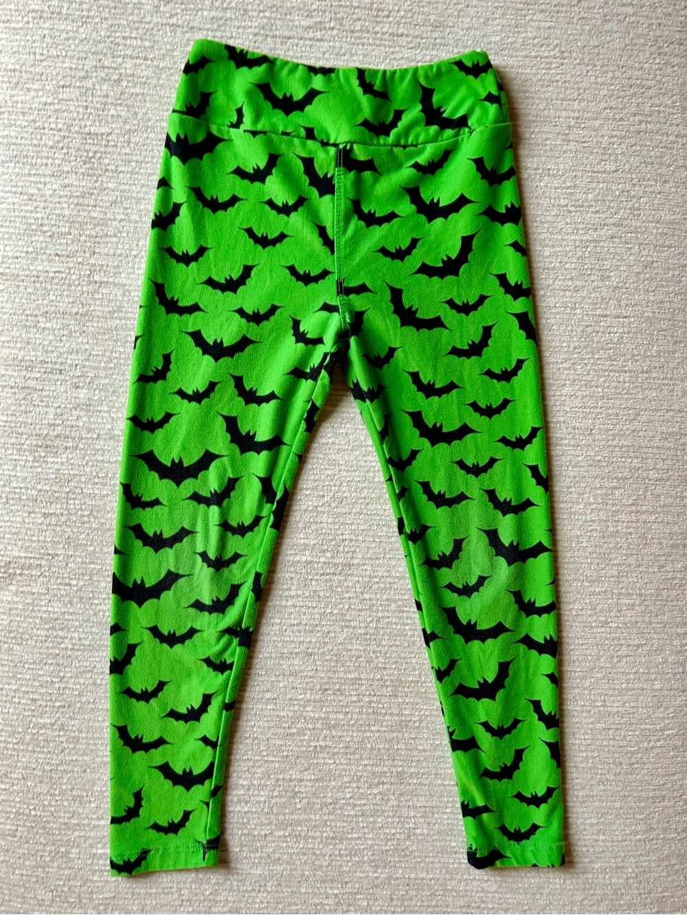 LulaRoe Kids Green Halloween Leggings with Black Bat Print